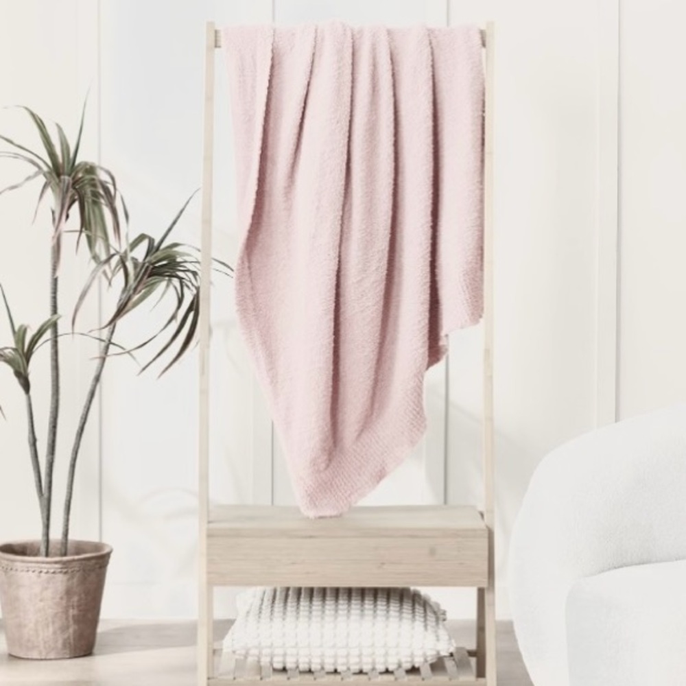 Domani Knit Blanket in pale pink